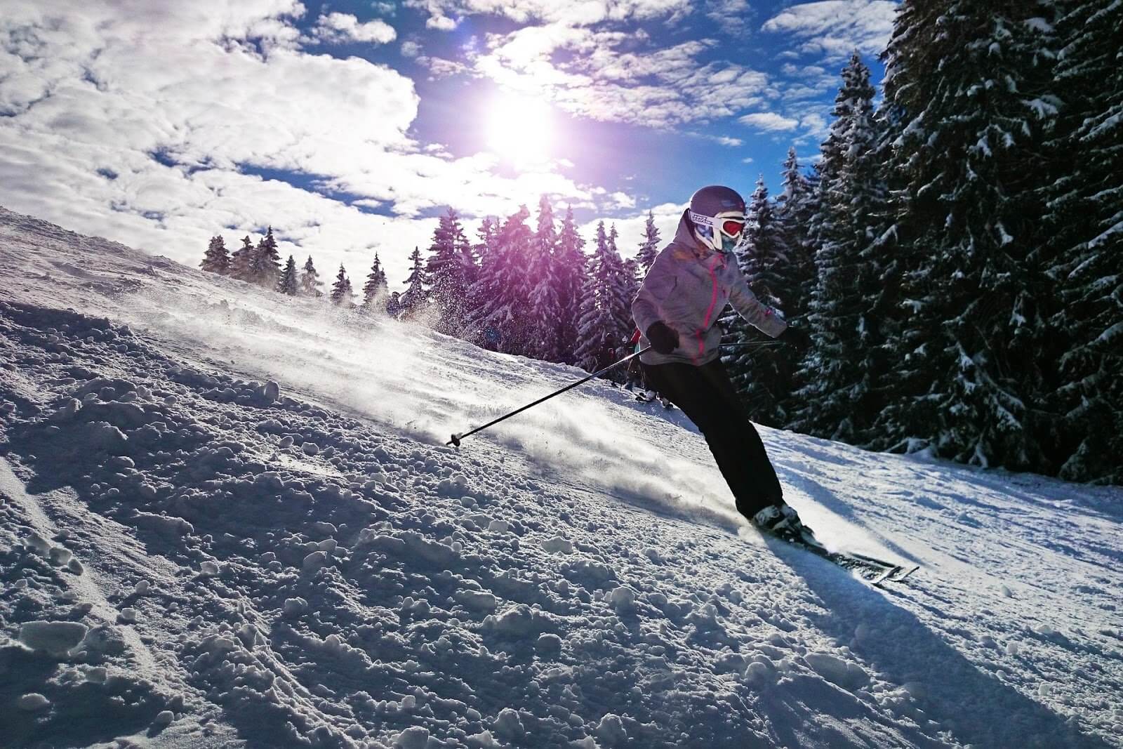 Jobs That Allow You To Travel: Ski Instructor
